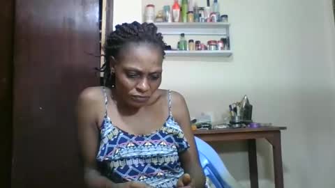 Snapshot of ebonyqueen4 chatting on 01/16/26, 06:06 JACKLINE online show from 01/16/26, 06:06