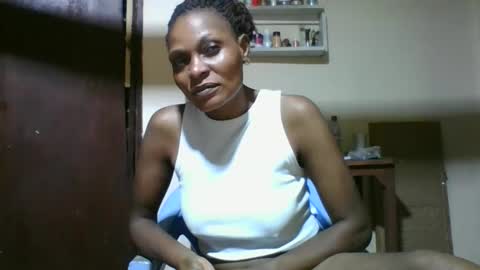 Snapshot of ebonyqueen4 chatting on 05/04/26, 08:43 JACKLINE online show from 05/04/26, 08:43