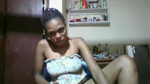 Snapshot of ebonyqueen4 chatting on 05/06/26, 08:41 JACKLINE online show from 05/06/26, 08:41