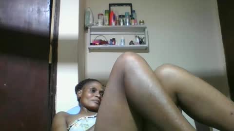 Snapshot of ebonyqueen4 chatting on 05/14/26, 08:59 JACKLINE online show from 05/14/26, 08:59
