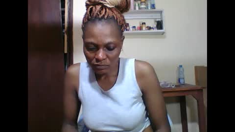 Snapshot of ebonyqueen4 chatting on 06/04/26, 06:52 JACKLINE online show from 06/04/26, 06:52