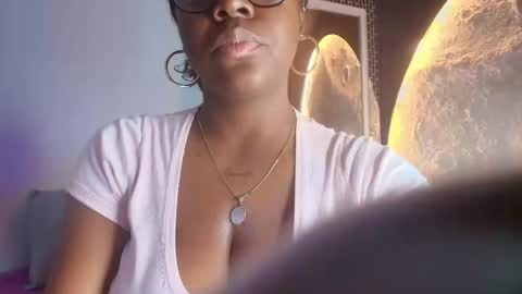 Snapshot of ebonyrosee_ chatting on 06/08/26, 12:05 ebonyrosee_ online show from 06/08/26, 12:05