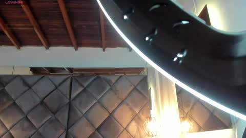Snapshot of ebonyx40 chatting on 04/18/26, 11:03 ebonyx40 online show from 04/18/26, 11:03