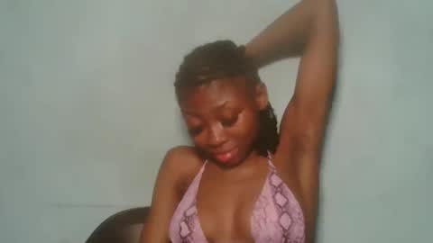 Snapshot of ebonyxxbabe chatting on 10/23/25, 06:39 ebonyxxbabe online show from 10/23/25, 06:39