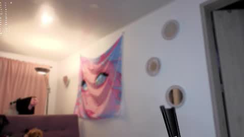 Colette online show from 11/12/25, 06:03