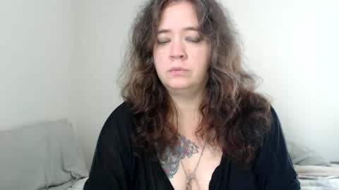 Weird Echo online show from 10/09/25, 05:22