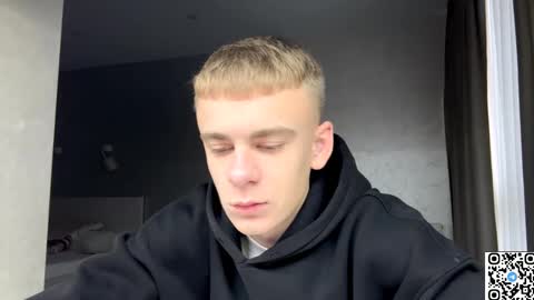 Snapshot of echowraith chatting on 11/04/25, 06:45 echowraith online show from 11/04/25, 06:45