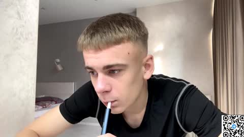 Snapshot of echowraith chatting on 11/14/25, 08:24 echowraith online show from 11/14/25, 08:24