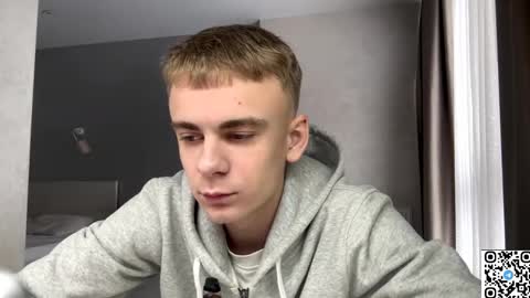 Snapshot of echowraith chatting on 11/25/25, 08:03 echowraith online show from 11/25/25, 08:03