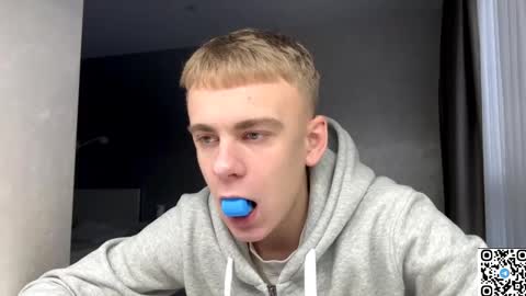 Snapshot of echowraith chatting on 11/28/25, 06:49 echowraith online show from 11/28/25, 06:49