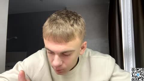 Snapshot of echowraith chatting on 12/05/25, 07:17 echowraith online show from 12/05/25, 07:17