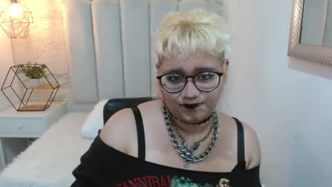 Echypyon tk online show from 05/23/26, 03:12