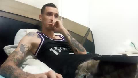 Edd Gallego online show from 11/19/25, 04:29