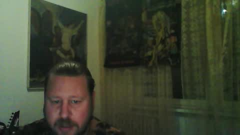 Snapshot of eda666 chatting on 11/09/25, 07:01 Edward online show from 11/09/25, 07:01