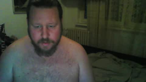 Snapshot of eda666 chatting on 04/19/26, 06:10 Edward online show from 04/19/26, 06:10