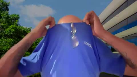 Snapshot of eddelmar chatting on 10/25/25, 05:30 eddelmar online show from 10/25/25, 05:30