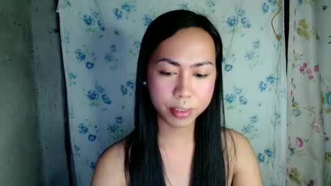 Snapshot of eddfox001 chatting on 05/01/26, 02:43 eddfox001 online show from 05/01/26, 02:43