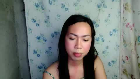 Snapshot of eddfox001 chatting on 05/14/26, 01:40 eddfox001 online show from 05/14/26, 01:40