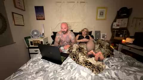 Snapshot of edennyxxx chatting on 05/27/26, 04:09 Eden nyxxx and Edens adam online show from 05/27/26, 04:09