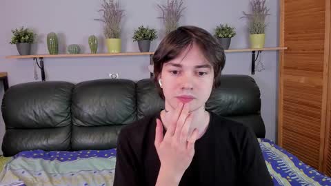 Snapshot of edgar_luck chatting on 11/01/25, 09:06 Edgar online show from 11/01/25, 09:06