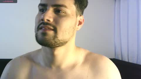Snapshot of edgaroos chatting on 02/14/25, 10:17 ZohanMohamed online show from 02/14/25, 10:17