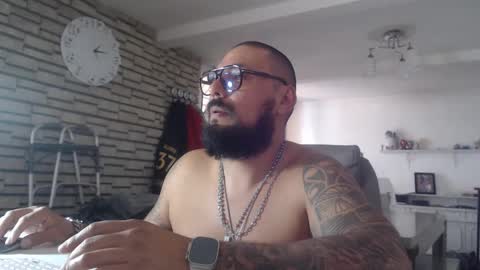 edgarram83 online show from 10/06/25, 07:11