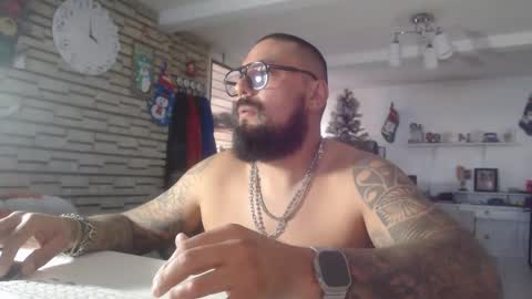 edgarram83 online show from 11/22/25, 09:58