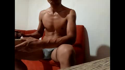 Snapshot of edgarsanmartin550 chatting on 05/25/26, 07:03 edgarsanmartin550 online show from 05/25/26, 07:03