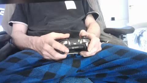 Snapshot of edged_biker chatting on 02/17/25, 02:48 edged biker online show from 02/17/25, 02:48