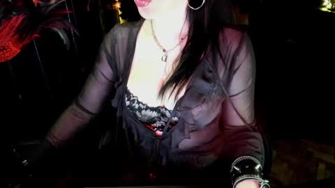 Snapshot of edgequeen69 chatting on 12/01/25, 12:48 EdgeQueen69 online show from 12/01/25, 12:48