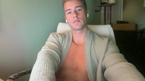 Snapshot of edginggrower chatting on 10/28/25, 05:22 edginggrower online show from 10/28/25, 05:22