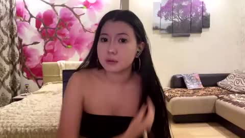 Eri online show from 06/15/26, 06:32