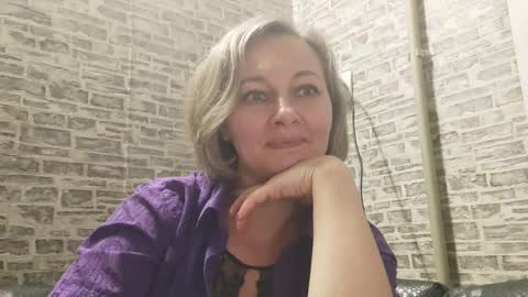 edithmanning online show from 12/16/24, 01:32