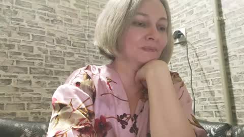 edithmanning online show from 12/16/24, 05:33