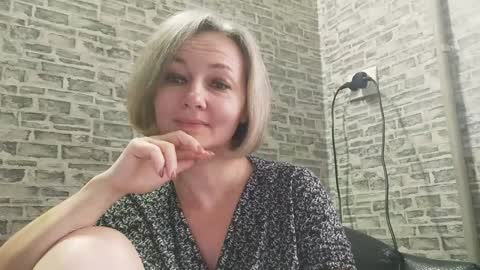 edithmanning online show from 12/17/24, 06:24