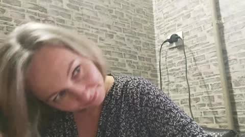 edithmanning online show from 12/17/24, 11:49