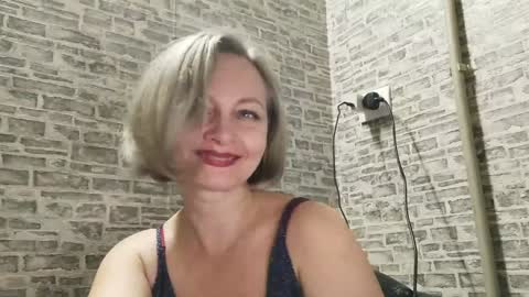 edithmanning online show from 01/04/25, 03:49