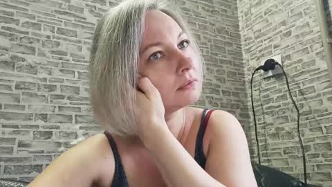 edithmanning online show from 01/05/25, 09:05