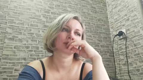 edithmanning online show from 02/07/25, 08:55