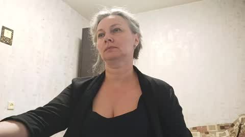 edithmanning online show from 06/06/26, 05:17