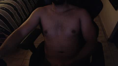 Snapshot of edmon28 chatting on 07/15/26, 06:29 edmon28 online show from 07/15/26, 06:29