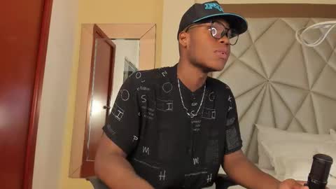 Edmund Falker online show from 09/25/25, 07:39