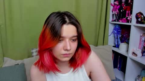 Edna online show from 11/18/25, 06:34