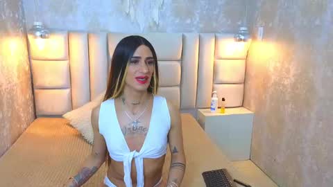 EdnaJarath online show from 01/31/25, 02:58