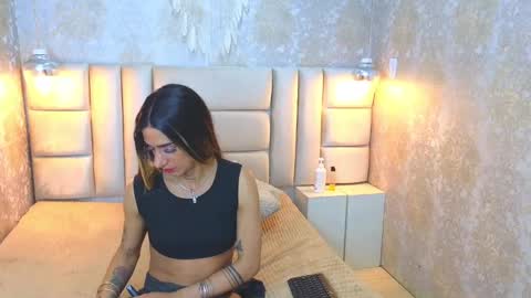 EdnaJarath online show from 02/11/25, 06:40