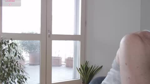 Edo Silver online show from 03/12/25, 09:23