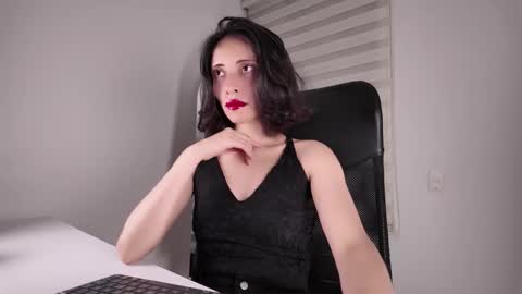 Edranah online show from 10/23/25, 09:46