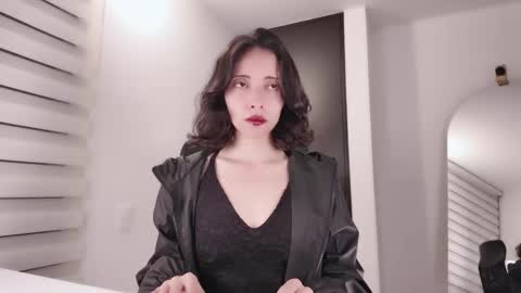 Edranah online show from 11/17/25, 10:37