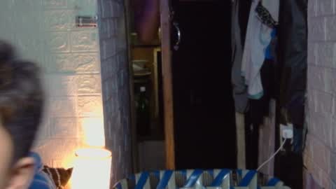 Snapshot of edrianburca052 chatting on 10/21/25, 05:24 urasian chub online show from 10/21/25, 05:24