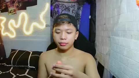 urasian chub online show from 11/12/25, 05:57